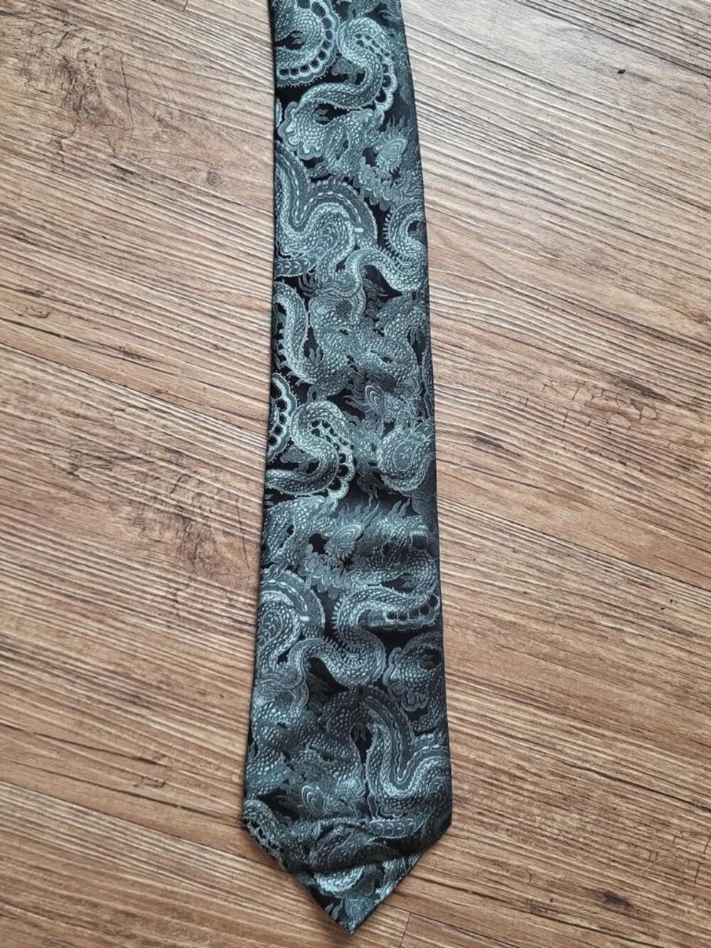 J. Ferrar Cool Dragon Silk Tie